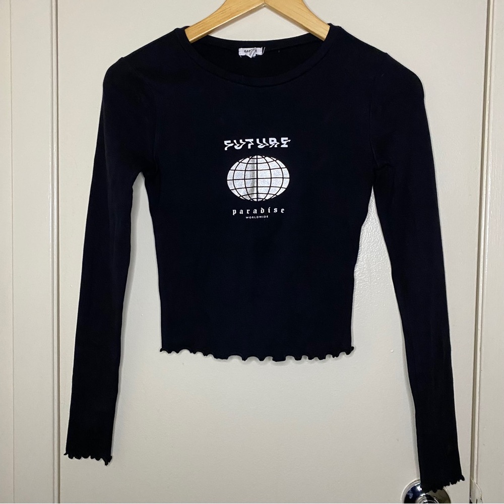 GARAGE Long Sleeve Black Lettuce Trim Tee